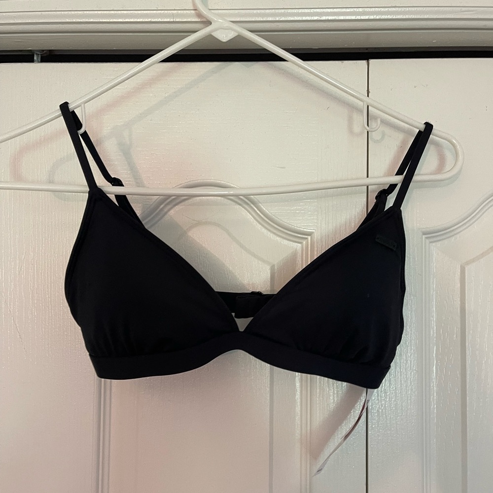 NWT ROXY Black Triangle Bikini Top Size SMALL